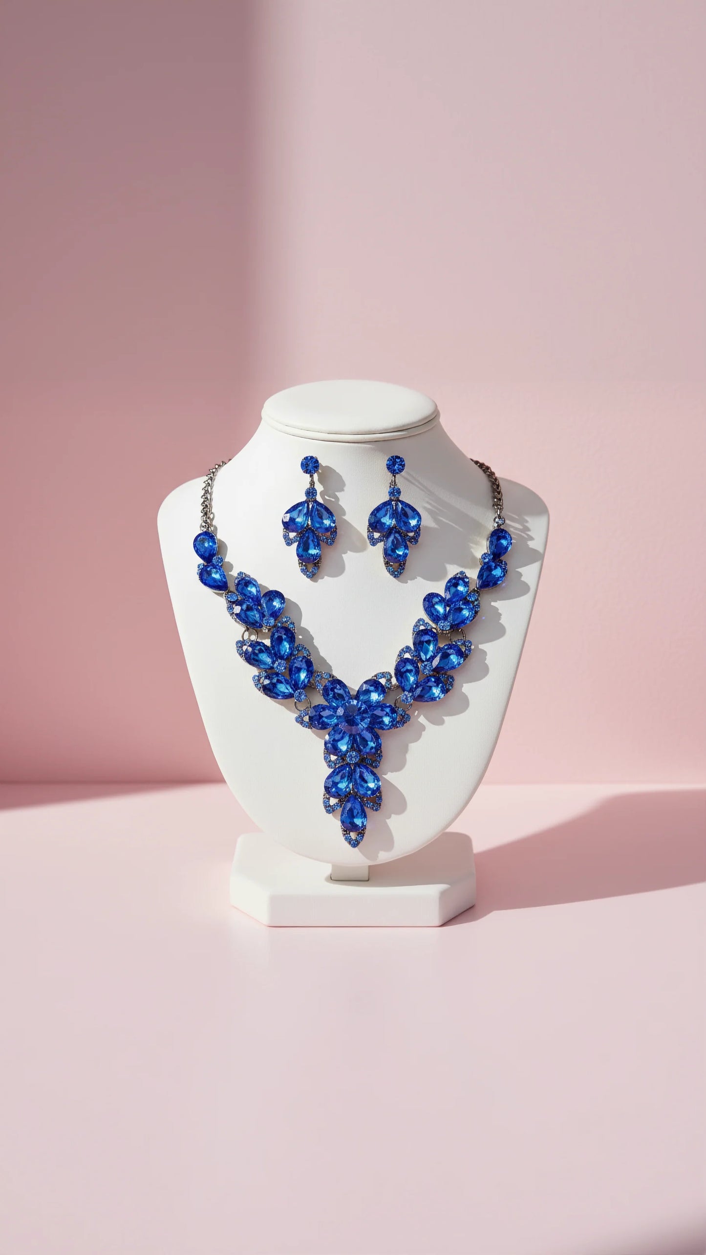 Tear Drop Crystal Necklace & Earrings Set