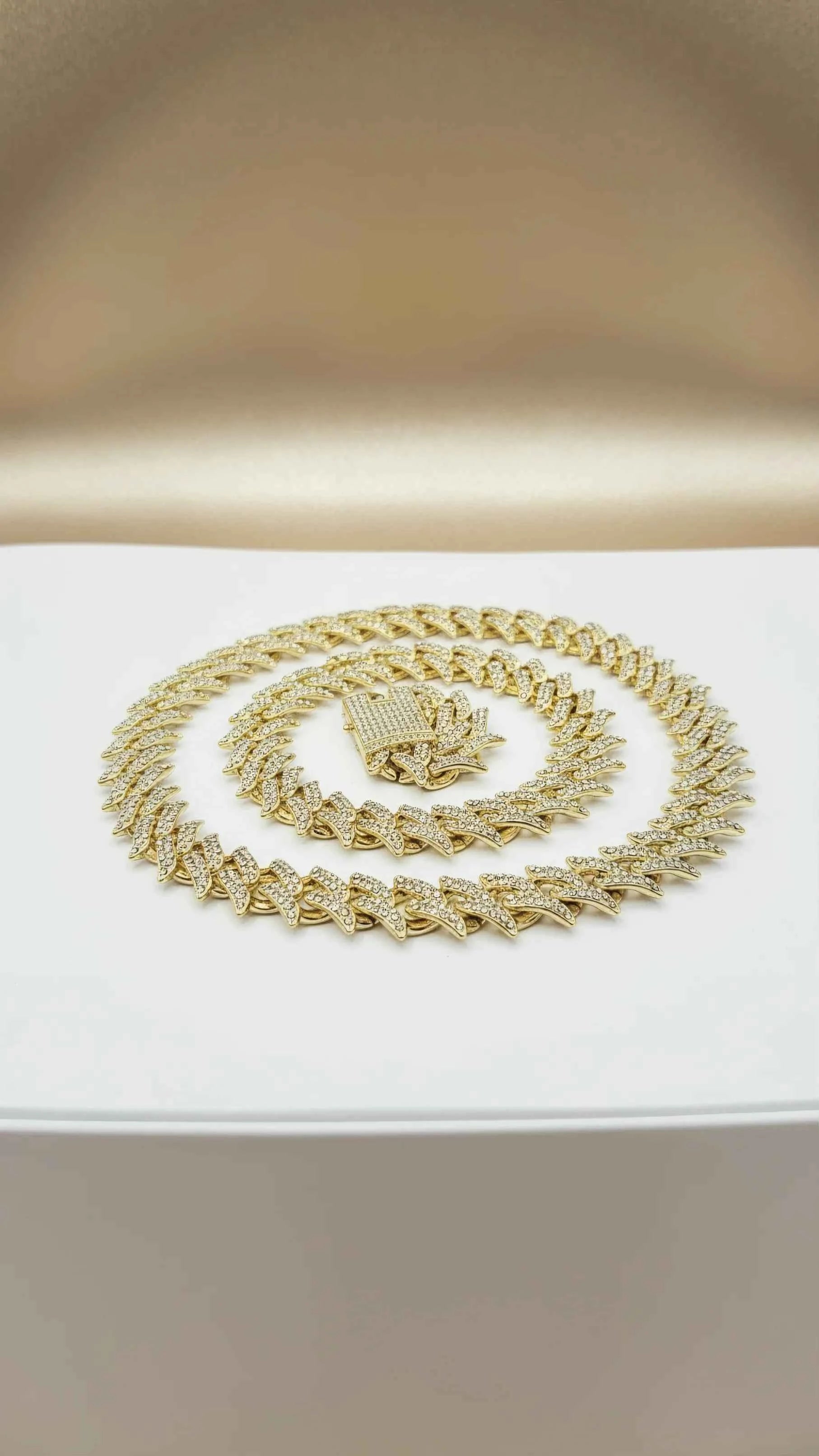 Waterproof Unisex Chain Necklace Stainless Steel