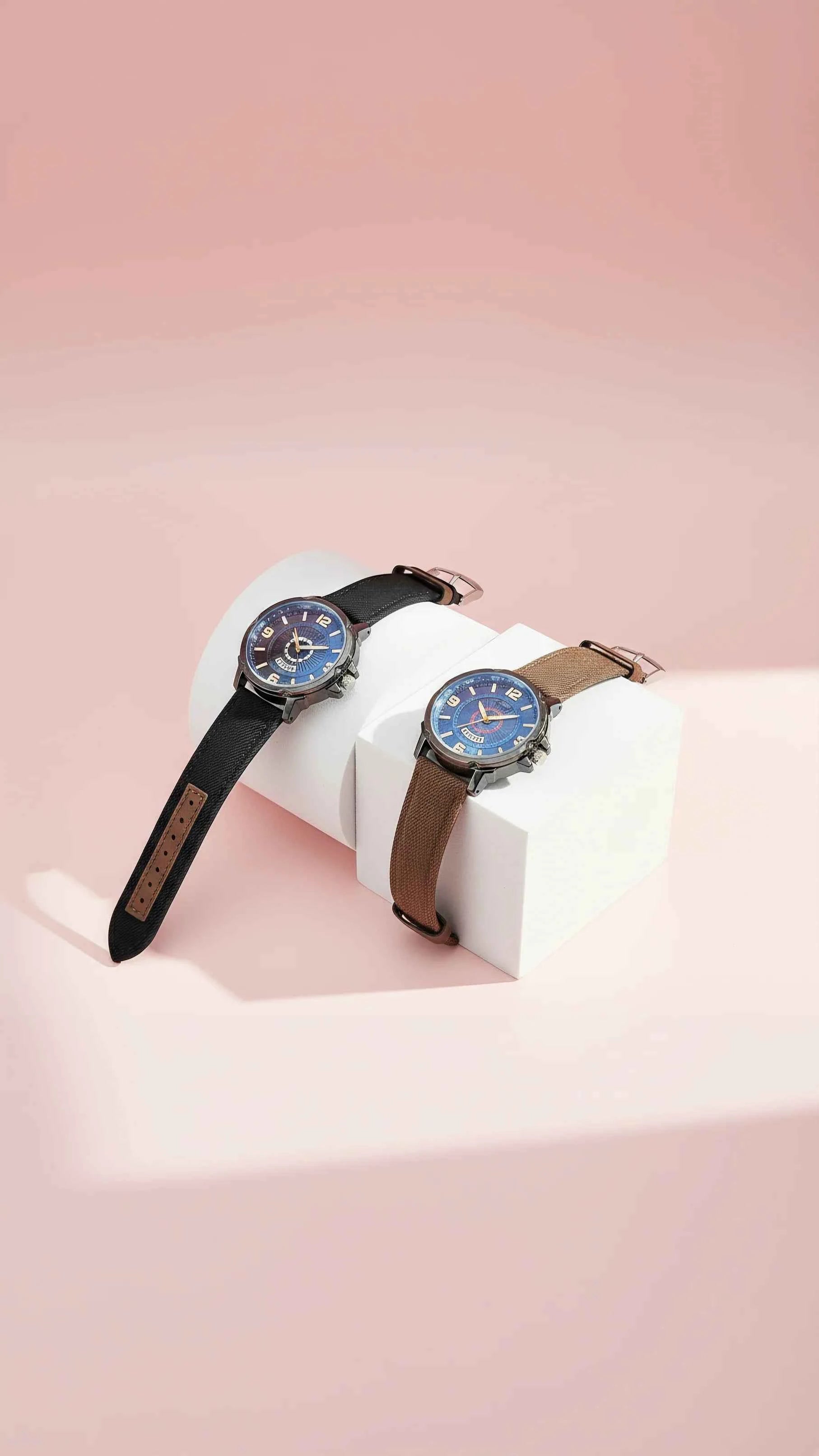 Men’s Blue Round Face Sport Watch