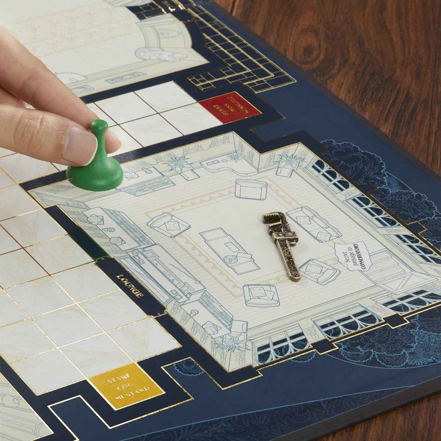 Hasbro Gaming CLUE Signature Collection