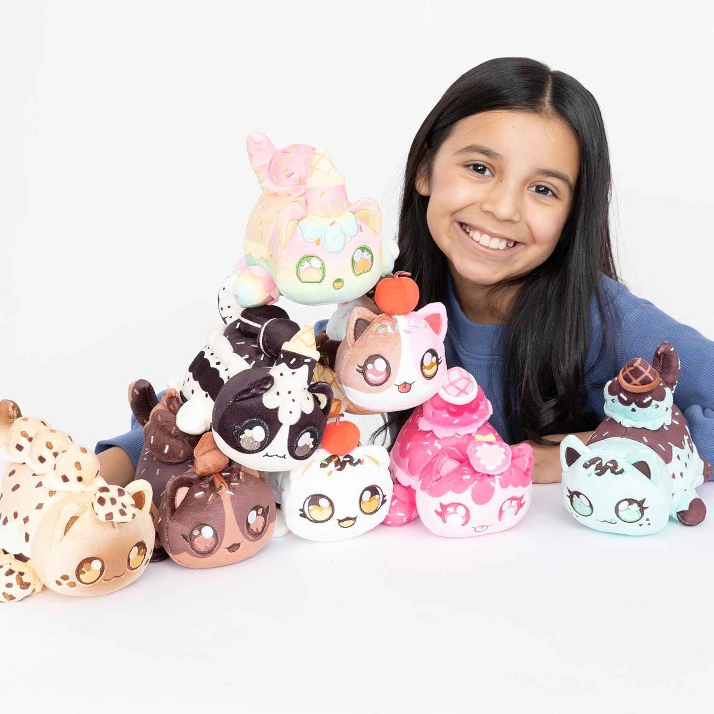 Aphmau Ice Cream Friends 6-inch Mystery Plush