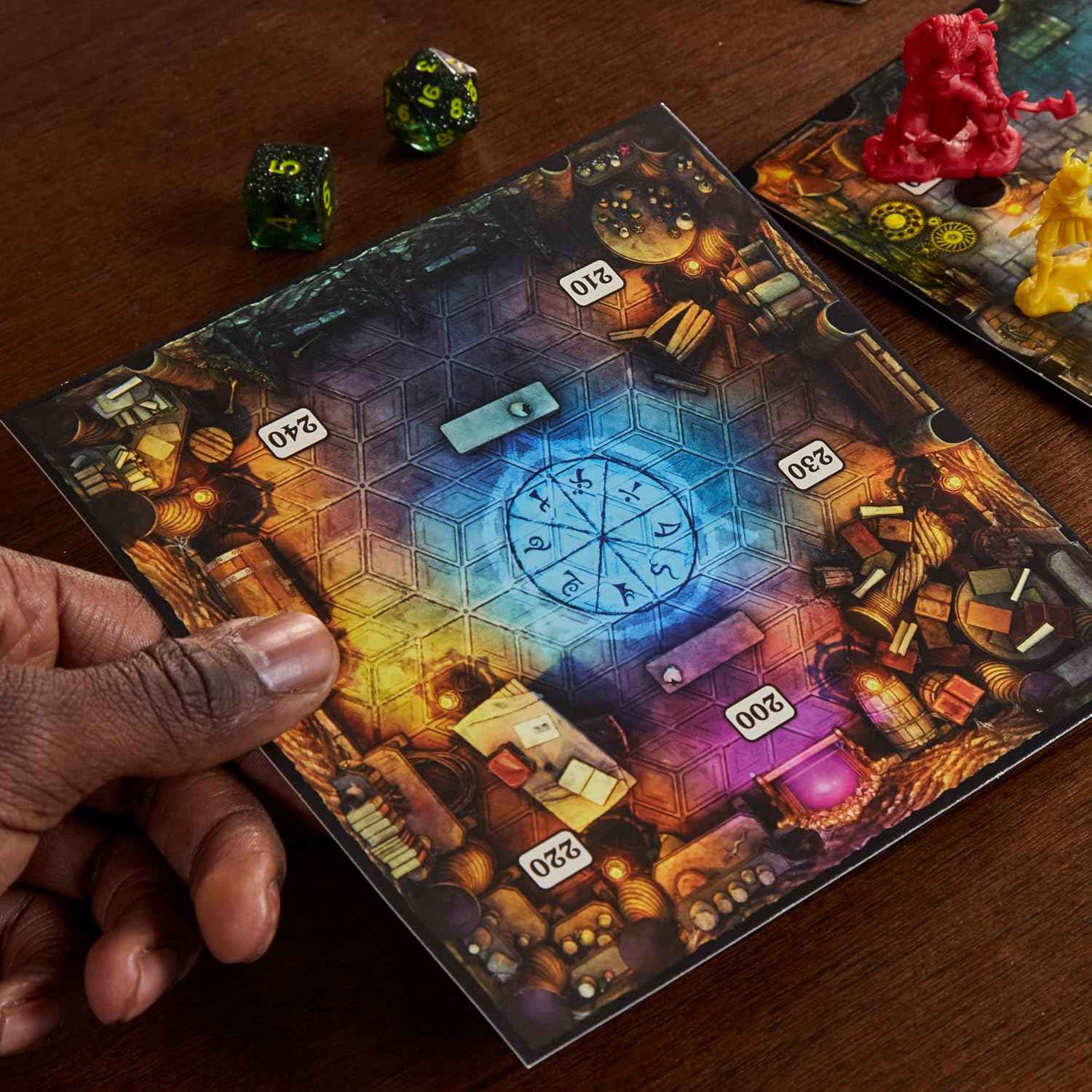Hasbro Gaming Dungeons & Dragons: Bedlam in Neverwinter