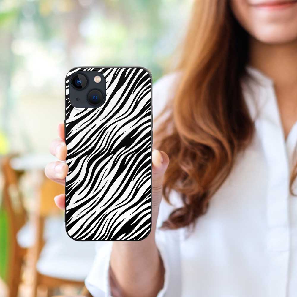 Mobile phone shell iPhone 13