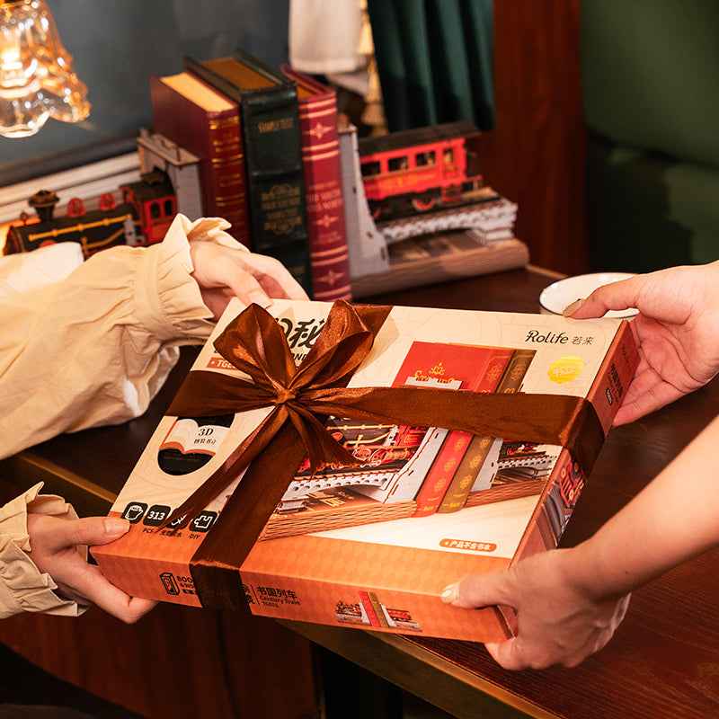 Rolife Century Train DIY Book Nook TGE01