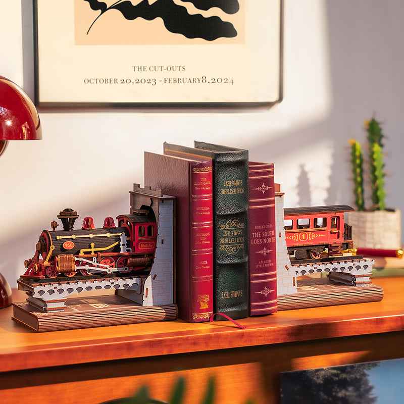 Rolife Century Train DIY Book Nook TGE01