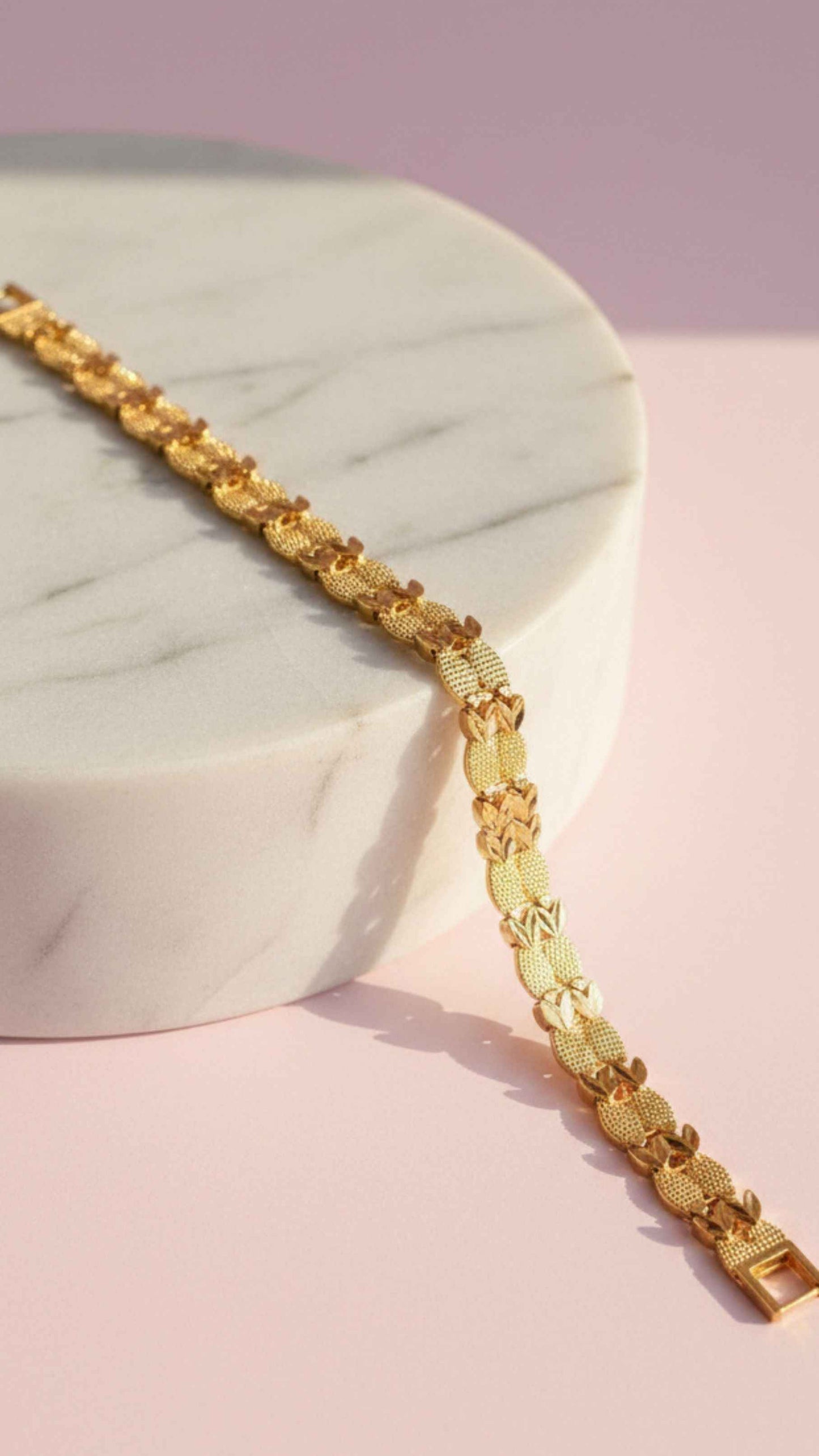 Waterproof 24k Shiny Gold Link Textured Bracelet
