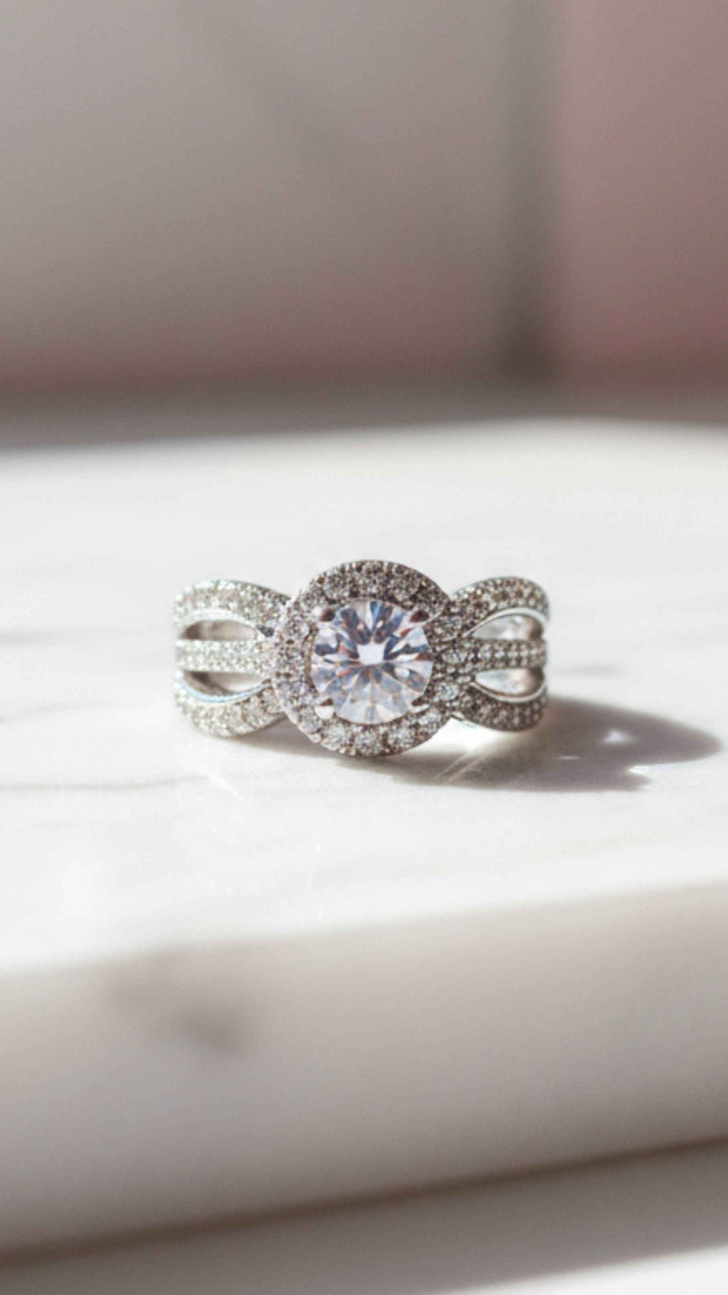 Crystal Ring Silver Box set of 12