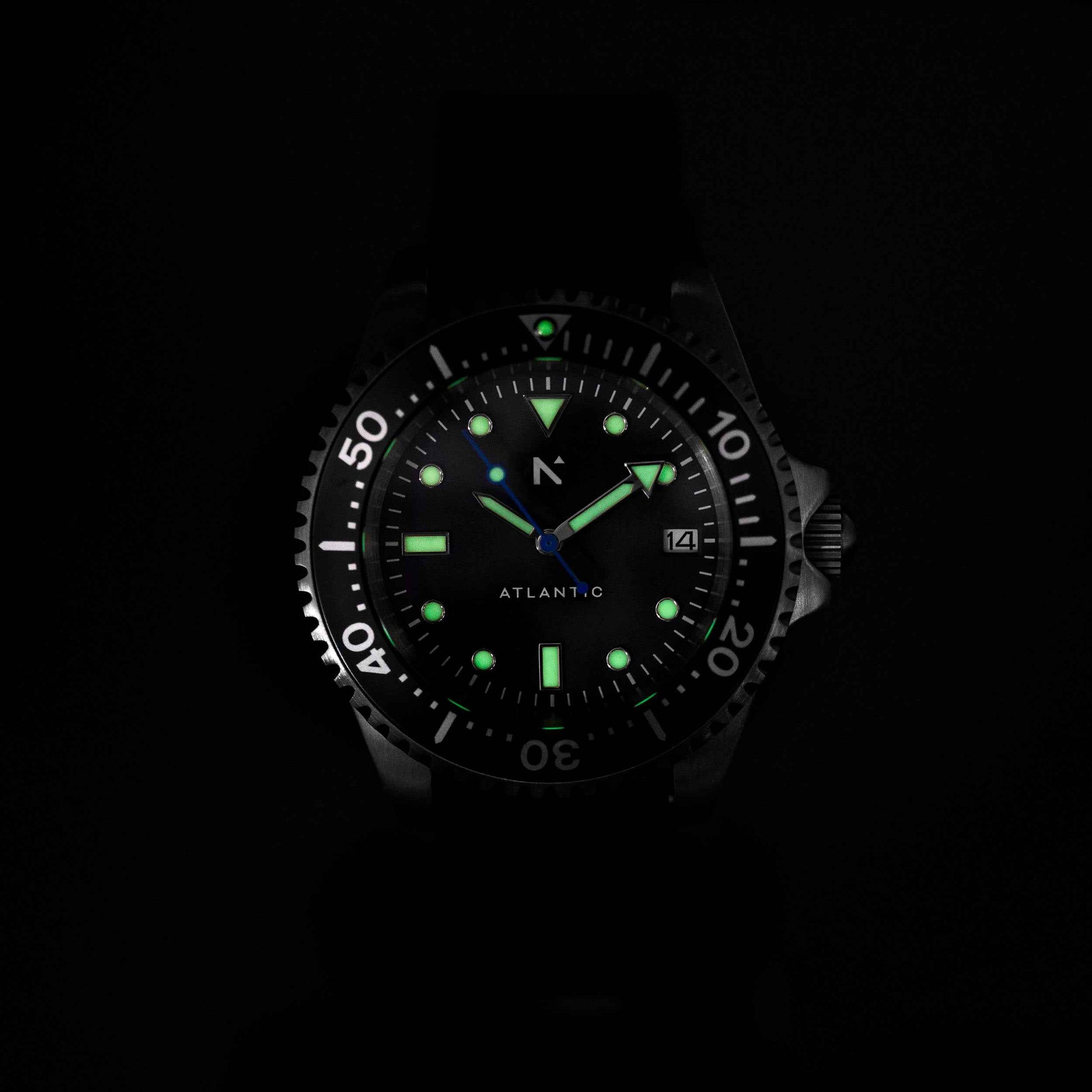 'Atlantic' Dive Watch (40mm) | Flare Orange
