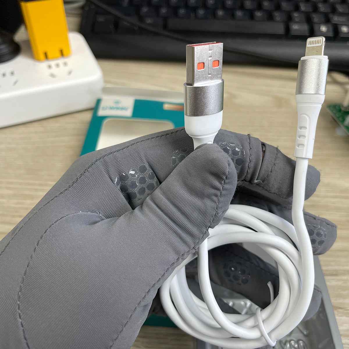 UWINN L401 Lightning Cable 2.4A 1M White