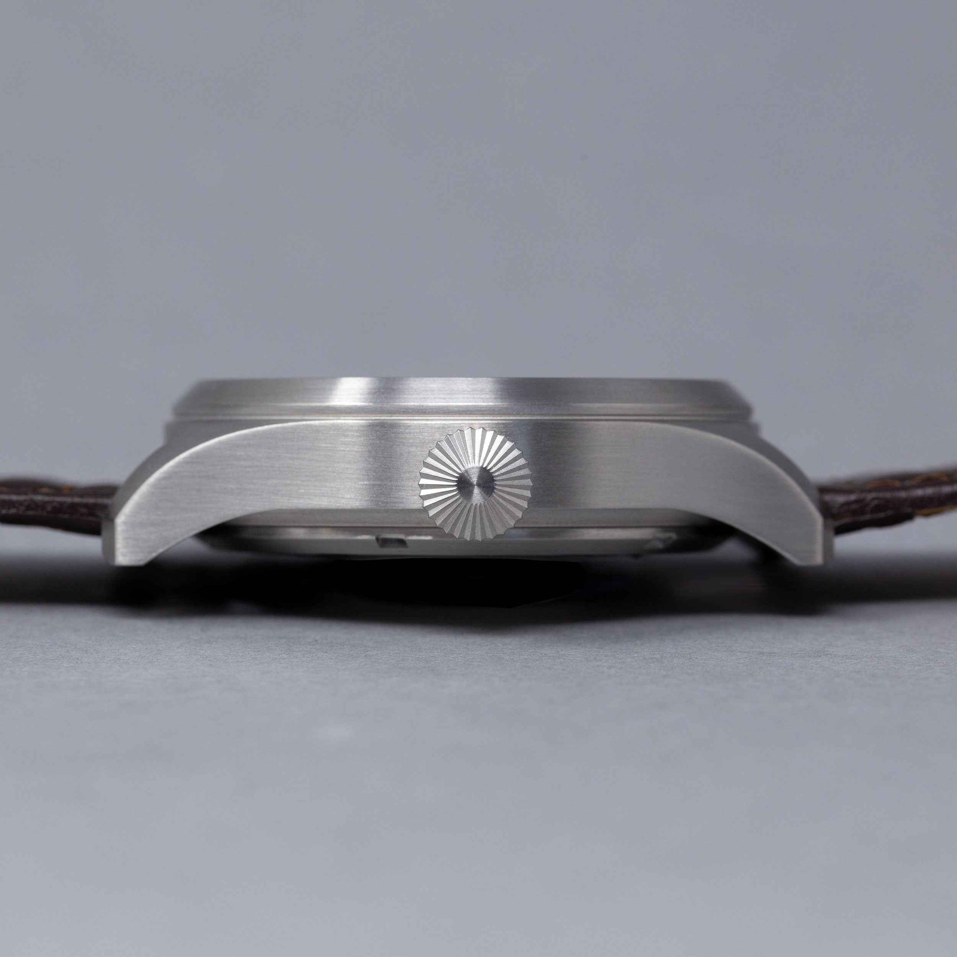'Turbulence' Cat.1 Aviator's Watch (46mm) | Rook Black